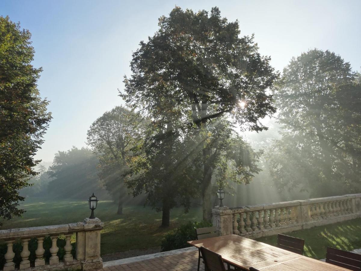 לינה וארוחת בוקר Vianne Chateau De Laroche מראה חיצוני תמונה